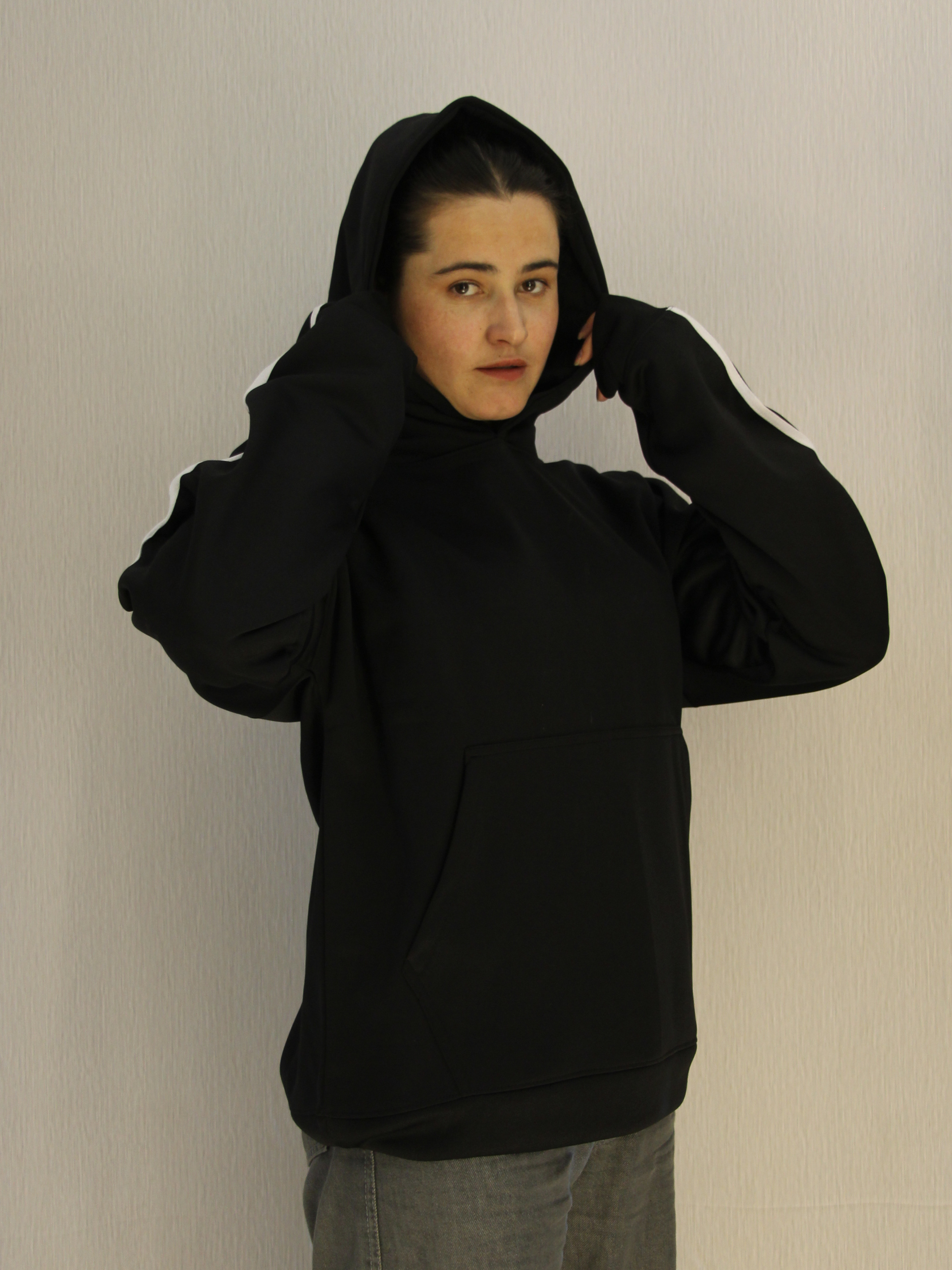 Classic Black Gen Z Baggy Hoodie – Unisex