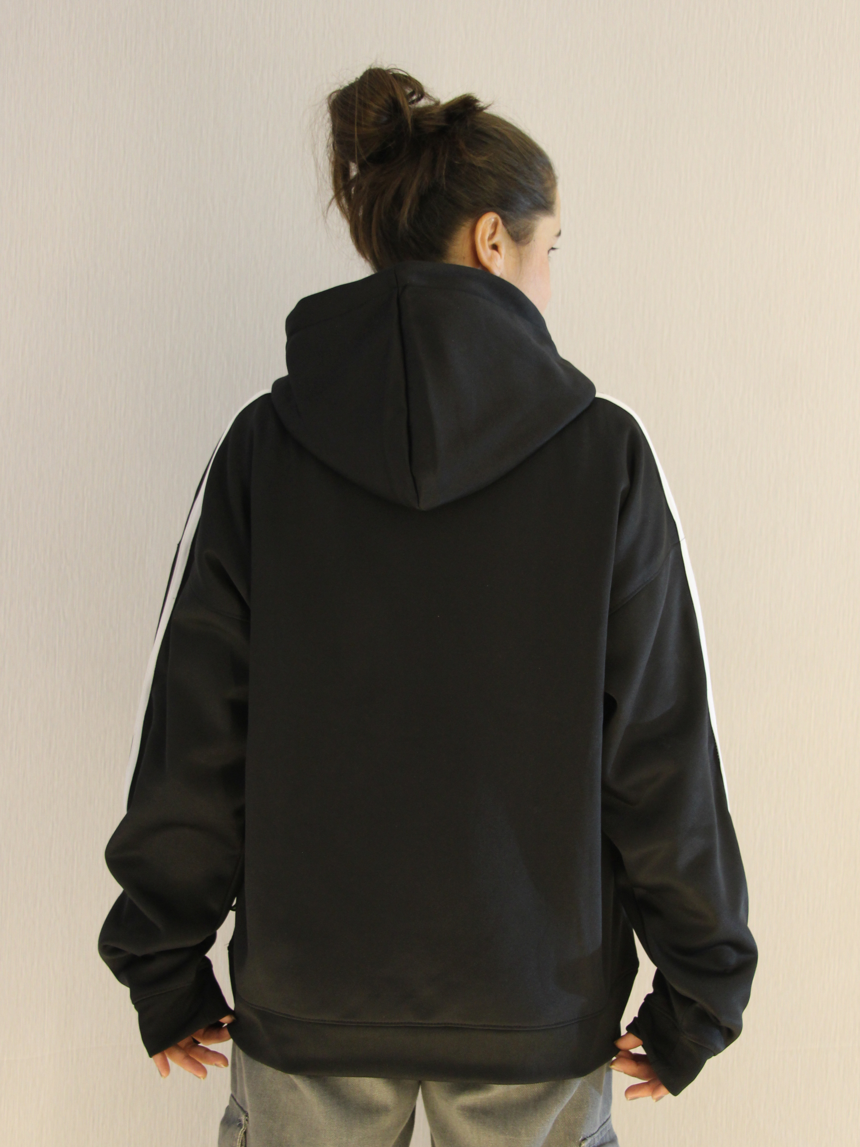 Classic Black Gen Z Baggy Hoodie – Unisex